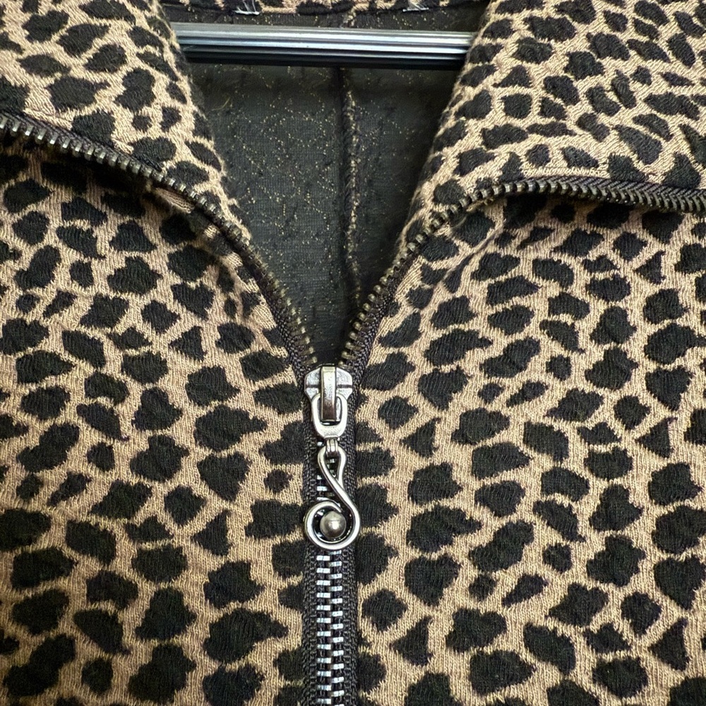 Leopard Print double Zip-Up jacket 🧥 - image 2